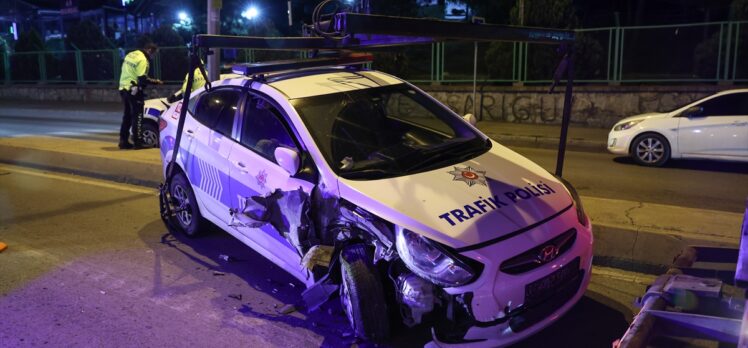 Maltepe'de polis aracına çarpıp kaçan hafriyat kamyonu sürücüsü yakalandı