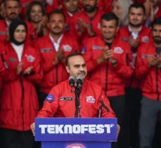 Sanayi ve Teknoloji Bakanı Kacır, TEKNOFEST İzmir'de konuştu: