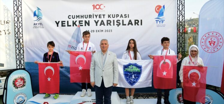 Trabzon'da Cumhuriyet Kupası Yelken Yarışları sona erdi