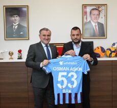 Trabzonspor Kulübünden Gençlik ve Spor Bakanı Osman Aşkın Bak'a ziyaret