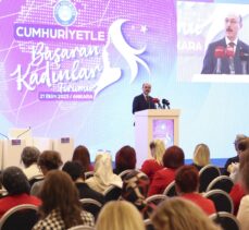 Türk Eğitim-Sen, “Cumhuriyetle Başaran Kadınlar Forumu” düzenledi