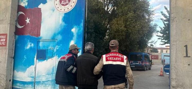 Van'da 54 düzensiz göçmen yakalandı