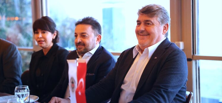 Beşiktaş Kulübü Başkan Adayı Serdal Adalı, Mersin'de siyah-beyazlılarla buluştu: