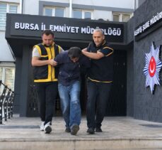 Bursa'da Trabzonspor formalı çocuğun yüzüne biber gazı sıkan bisikletli yakalandı