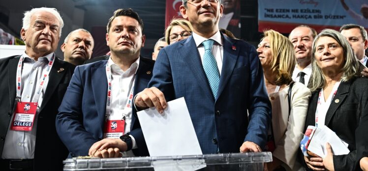 CHP'nin 38. Olağan Kurultayı'nda PM ve YDK seçimleri için oy verme işlemi başladı