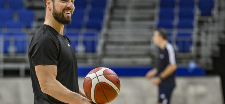 Fenerbahçe Beko Kaptanı Melih Mahmutoğlu'na göre şampiyonluğun şifresi taraftar: