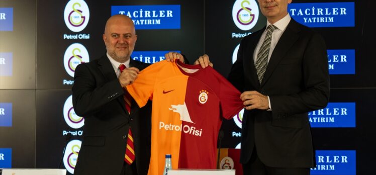 Galatasaray Petrol Ofisi Kadın Futbol Takımı ile Tacirler Yatırım arasında sponsorluk anlaşması yapıldı