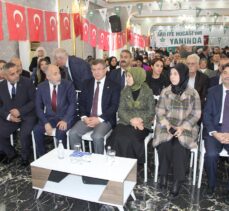 Gelecek Partisi Genel Başkanı Davutoğlu, partisinin Sakarya il kongresine katıldı