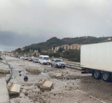 GÜNCELLEME 3 – Giresun'da fırtına sonucu yükselen dalgalar zarara yol açtı