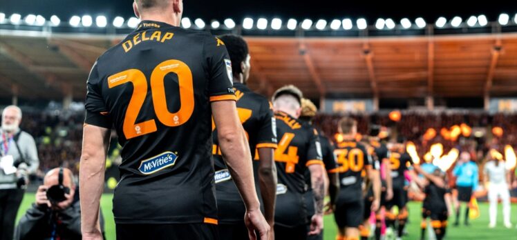 Hull City'nin forma sponsoru McVitie's