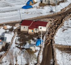 Kars'ta beyaza bürünen yerleşim yerleri dron ile görüntülendi