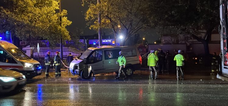 Konya'da ağaca çarpan minibüsteki 3 çocuk öldü, 4 kişi yaralandı