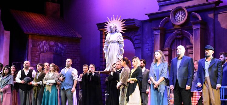 Operanın vazgeçilmezleri “Cavalleria Rusticana” ve “I Pagliacci” Antalya'da sahnelendi