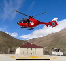 Van'da “femur kırığı” olan hasta, ambulans helikopterle hastaneye ulaştırıldı