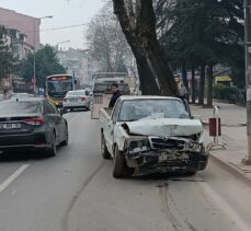 Bursa'da kalp krizi geçirip kullandığı kamyonetle kaza yapan sürücü öldü