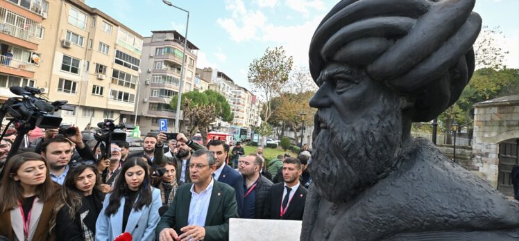 CHP Genel Başkanı Özel'den Saadet Partisinin grup kurma çoğunluğuna ulaşmasıyla ilgili açıklama: