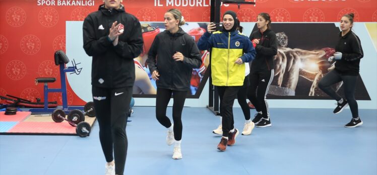 Doğu'nun şampiyon boksörleri 2024 Paris'te altın madalya peşinde