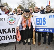 Emekliler başkentte miting düzenledi