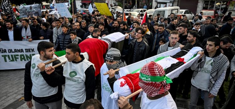 İsrail'in Gazze'ye saldırıları Fatih'te protesto edildi