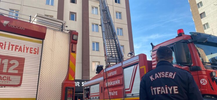 Kayseri'de apartman dairesinde çıkan yangın söndürüldü