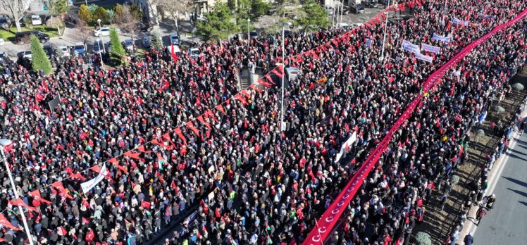 Kayseri'de “Filistin'e Destek İçin Yürüyoruz” mitingi düzenlendi