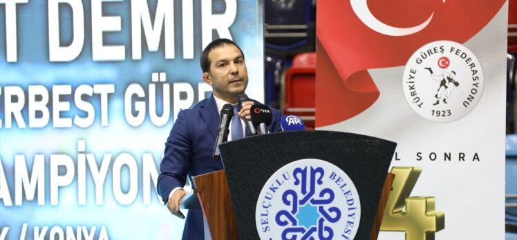 Mahmut Demir Büyükler Serbest Güreş Türkiye Şampiyonası'nın açılış töreni yapıldı