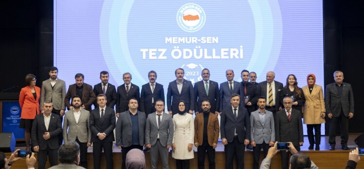 Memur-Sen Genel Başkanı Yalçın “Memur-Sen Tez Ödülleri” töreninde konuştu: