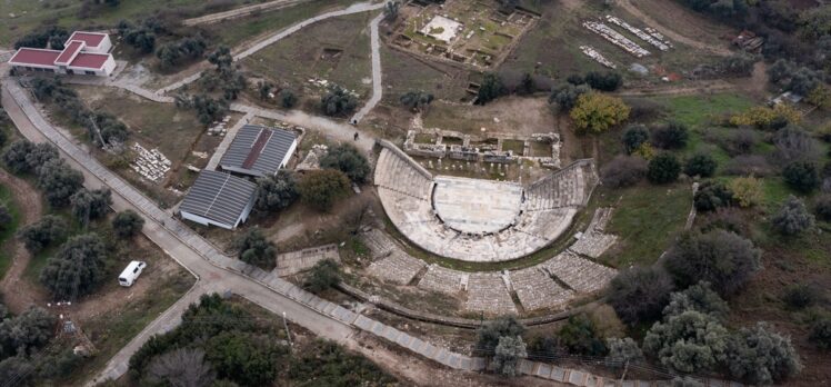 Metropolis Antik Kenti'ndeki kazı çalışmaları tanıtıldı