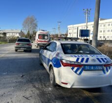 Sakarya'da iki otomobil çarpıştı babaanne ve torunu yaralandı