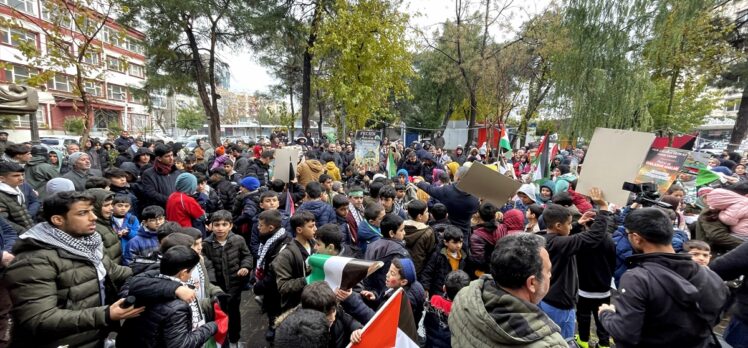 Şanlıurfa'da İsrail'in saldırılarında ölen çocuklara dikkati çekmek için etkinlik düzenlendi