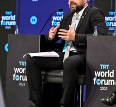 TRT World Forum'da “Çok Bilmiş Yapay Zeka: Yaratıcı Potansiyel mi? Yıkıcı Musibet mi?” paneli düzenlendi