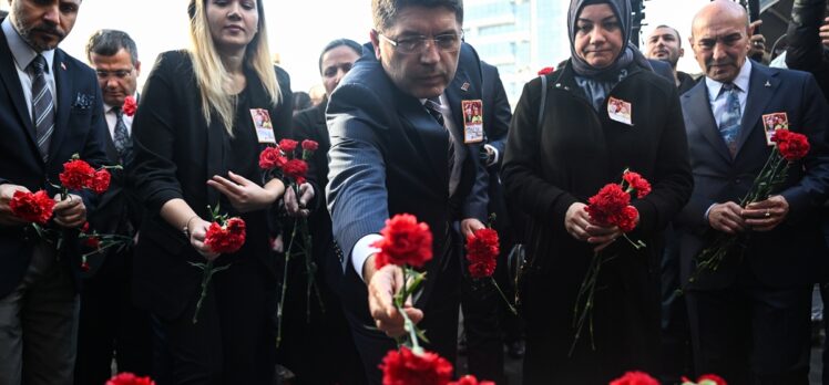 Adalet Bakanı Tunç, İzmir'de şehit Fethi Sekin ve Musa Can'ı anma törenine katıldı: