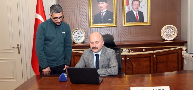 Adıyaman Valisi Osman Varol, AA'nın “Yılın Kareleri 2023” oylamasına katıldı