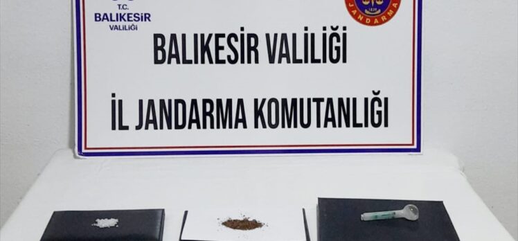 Balıkesir'de uyuşturucu operasyonlarında 7 zanlı yakalandı