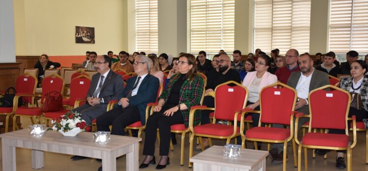 Bilecik'te “Osmanlı'dan Günümüze Türk Diplomasisi” konferansı düzenlendi