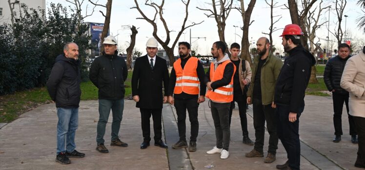 Depreme dayanıksız çıkan Yalova Belediyesi hizmet binasının yıkımı sürüyor