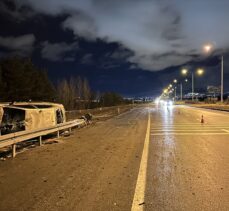 Erzurum’da iki otomobilin çarpıştığı kazada 3 kişi yaralandı