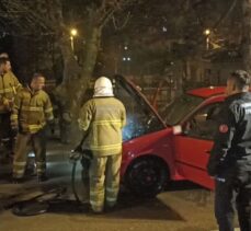 Kırıkkale'de seyir halindeki otomobilde çıkan yangın hasara yol açtı