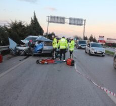 Manisa’da iki aracın çarpıştığı kazada 2 kişi öldü, 1 kişi yaralandı