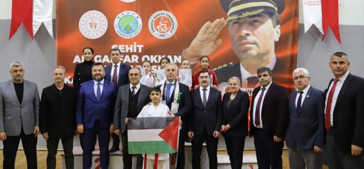 Sakarya'da “Şehit Ali Gaffar Okkan İller Arası Karate Turnuvası” düzenlendi