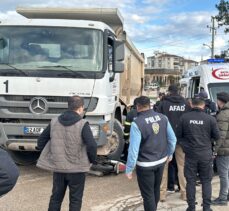 Adıyaman'da kamyonun çarptığı motosiklet sürücüsü öldü