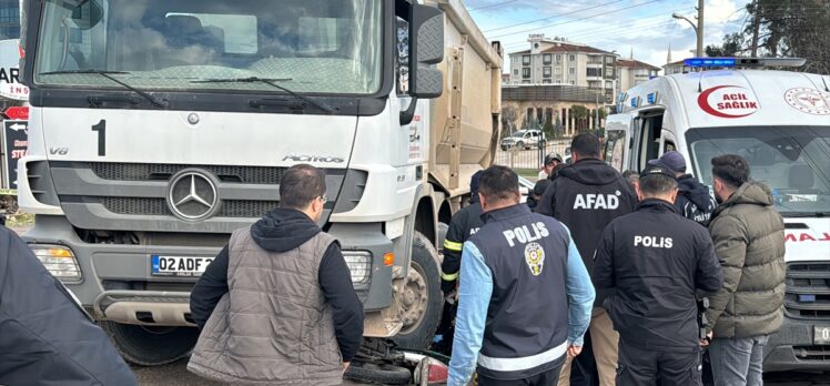 Adıyaman'da kamyonun çarptığı motosiklet sürücüsü öldü