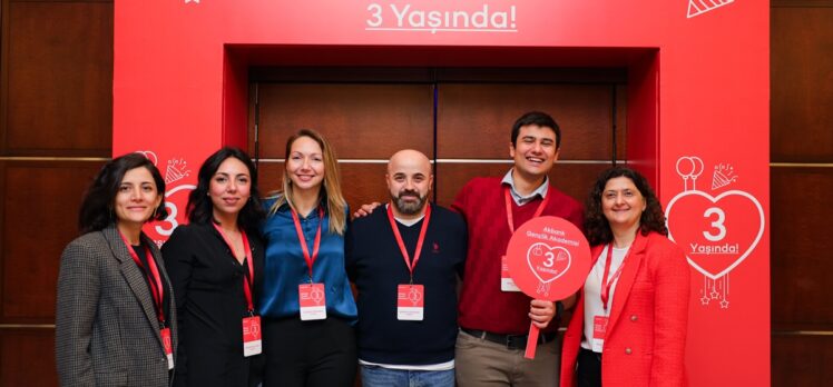 Akbank Gençlik Akademisi 3'üncü yaşını kutluyor