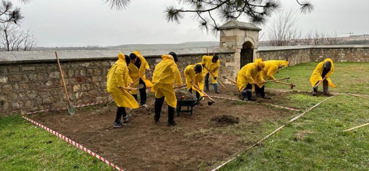 Ayağa kaldırılacak Edirne Mevlevihanesinde kazı çalışmaları başladı