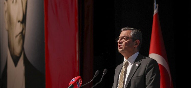 CHP Genel Başkanı Özel, partisinin yerel yönetim çalıştayına katıldı: