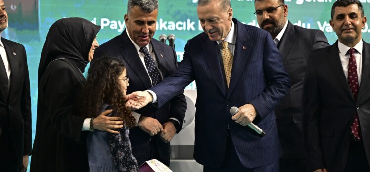 Cumhurbaşkanı Erdoğan, Hatay'da AK Parti Aday Tanıtım Toplantısı'nda konuştu: (1)