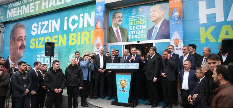 Cumhurbaşkanı Yardımcısı Yılmaz, Diyarbakır'da AK Parti Seçim Bürosu açılışında konuştu: