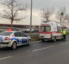 Diyarbakır'da minibüsle otomobilin çarpışması sonucu 4 kişi yaralandı