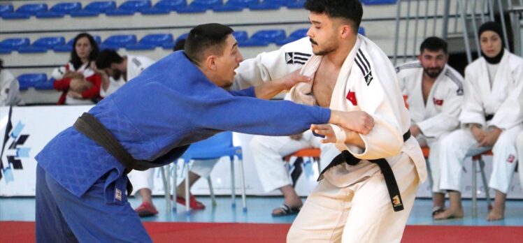 Erzurum'da yapılan Türkiye Üniversiteler Arası Judo Şampiyonası tamamlandı