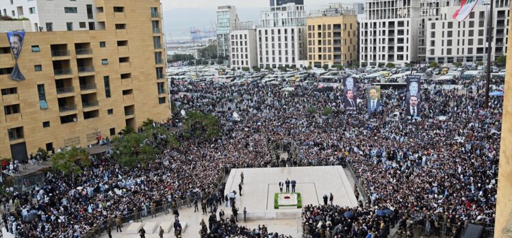 Eski Lübnan Başbakanı Hariri, ölümünün 19. yılında mezarı başında anıldı